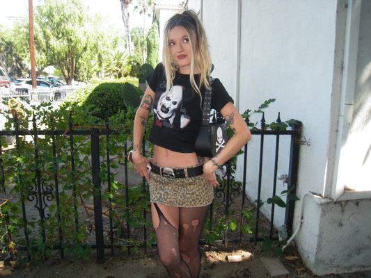 "I only date K!LL3R CL0WNS" baby tee