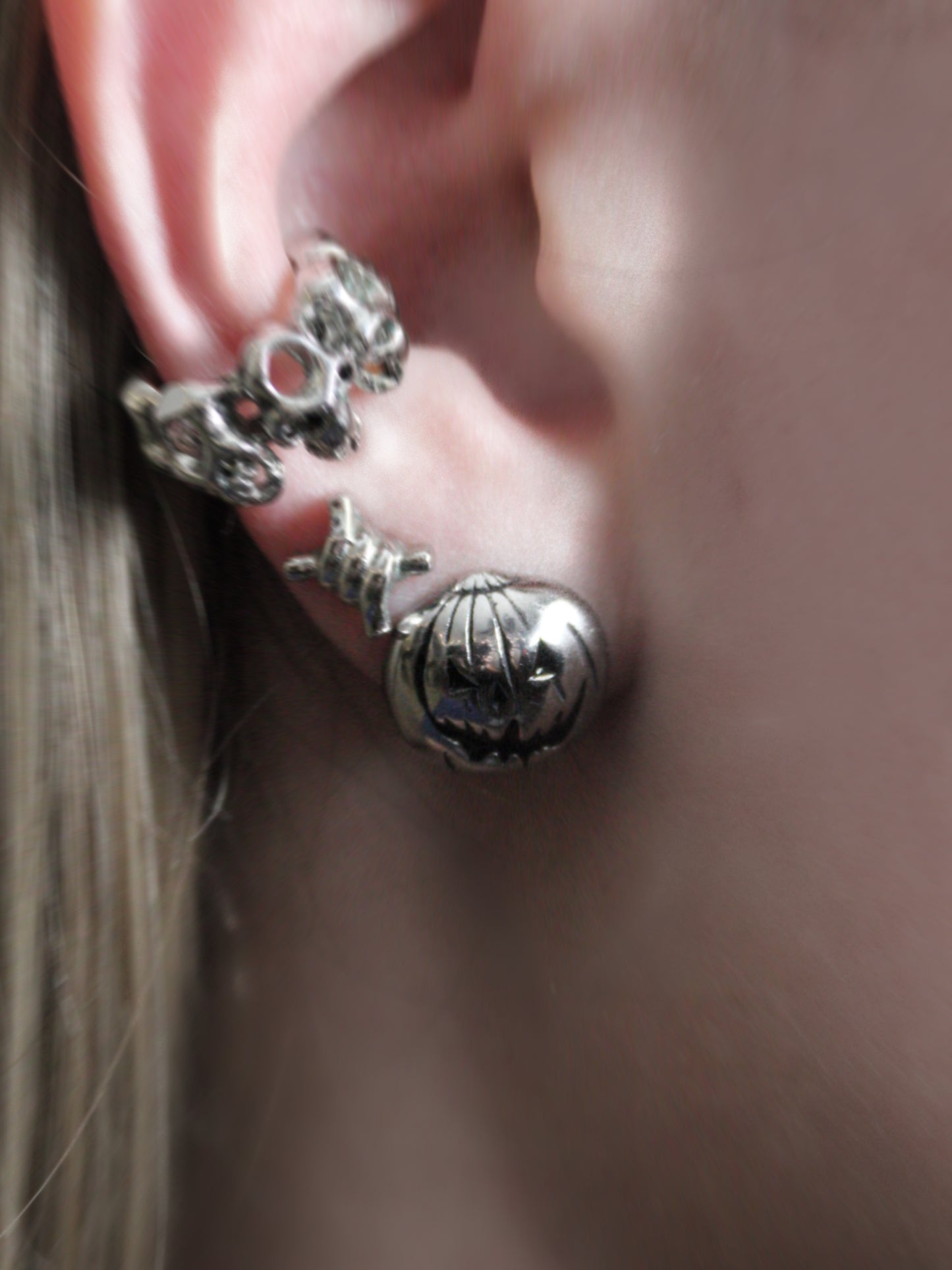 "jack-o-lantern" earrings